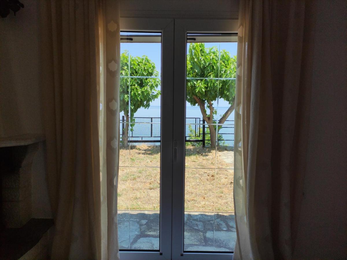 White Clam Vintage House With Sea View & Garden Villa Makrygialos Eksteriør billede